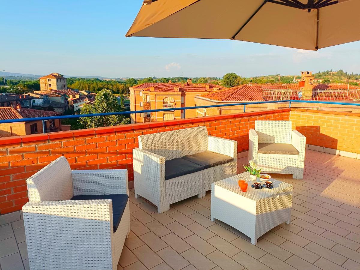 Siena Appartamento Con Splendido Terrazzo Presciano Exterior photo